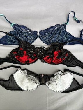 Victoria's Secret Lace Underwire Bra Trio - Navy, Red, White